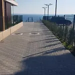 лукс тераса първа линия דירה *